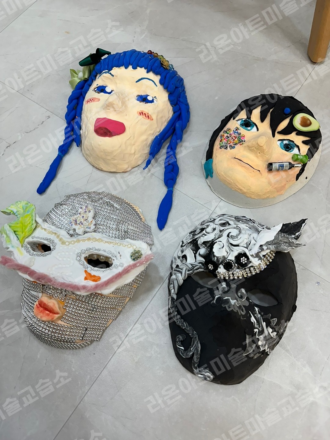 가면 작품